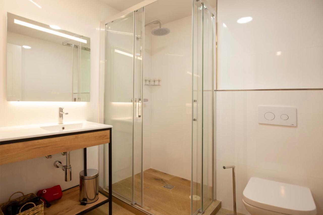Apartamentos Reina Victoria Santander Exterior foto