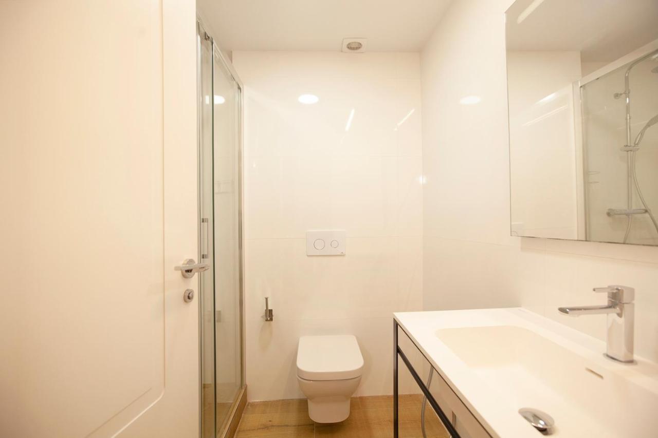Apartamentos Reina Victoria Santander Exterior foto